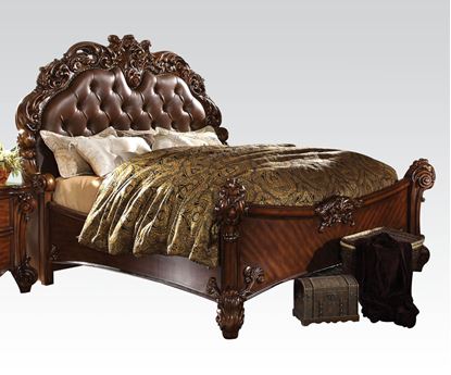 Picture of Vendome Traditional Cherry Finish Queen Bed