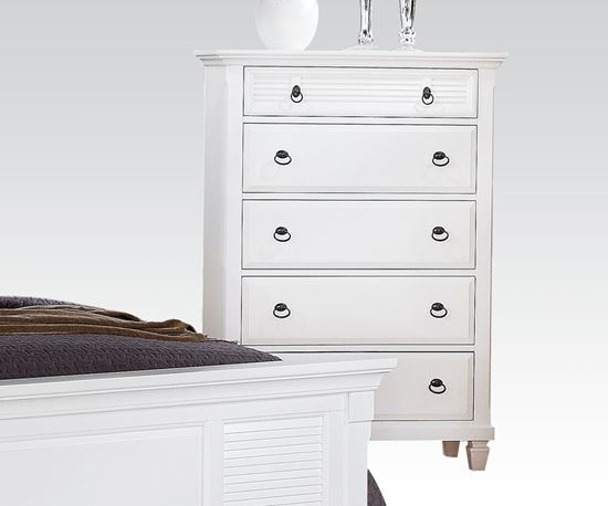 Picture of Traditional White Merivale Chest 